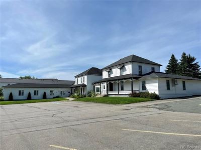 Miramichi's Real Estate Listings for 649-651 King George Hwy