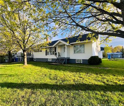 Miramichi's Real Estate Listings for 445 Newcastle Blvd