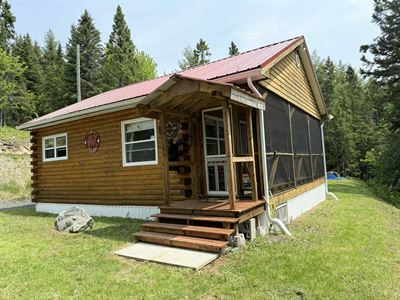 Miramichi's Real Estate Listings for 463 Bartholomew Road N
