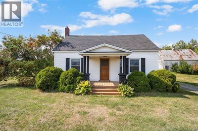Miramichi's Real Estate Listings for 2855 King George Hwy